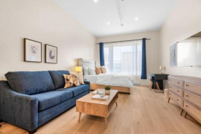 Luxurious DownTown Suite